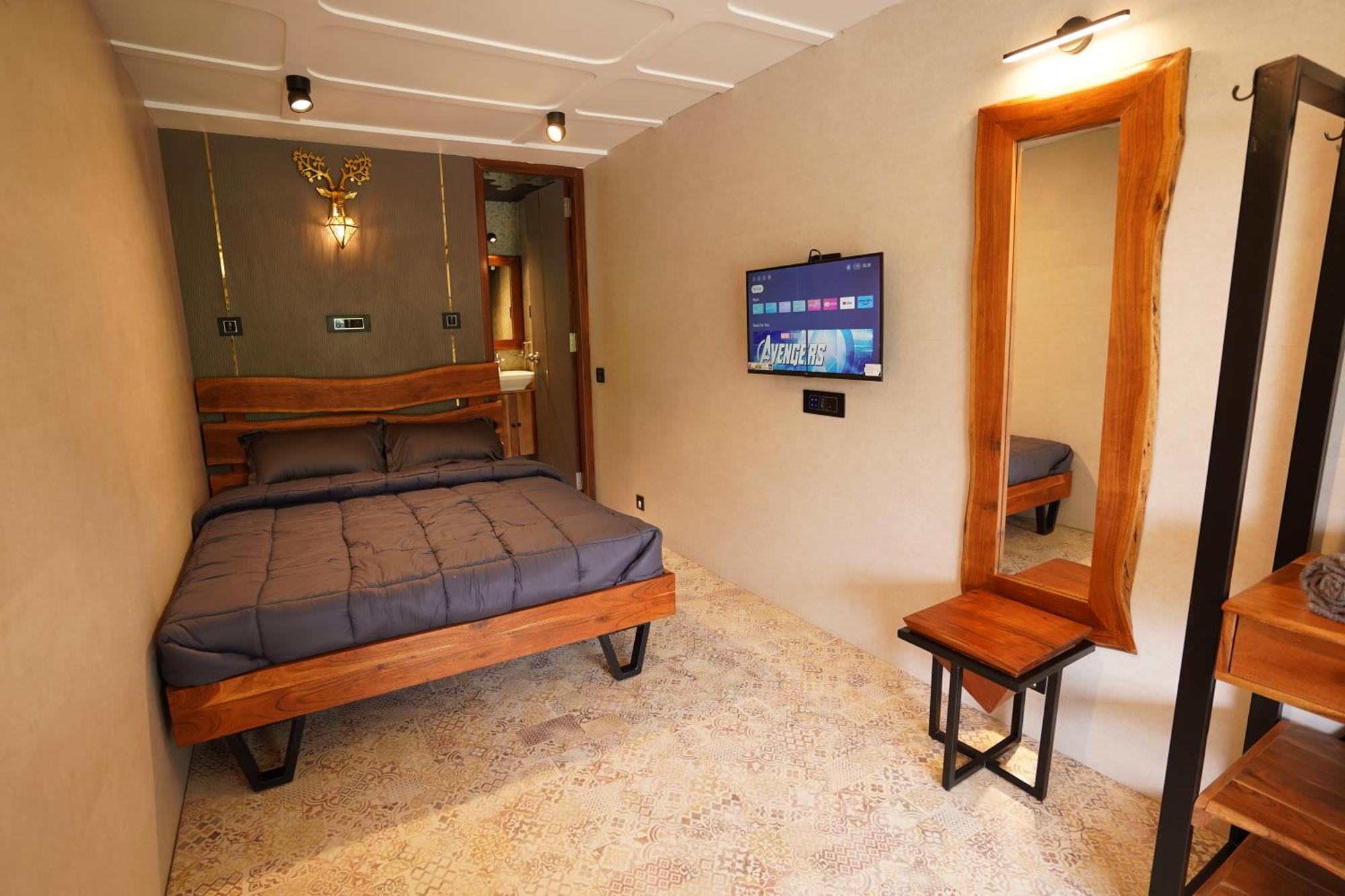 The Boat Club,Karjat Hotel Bagian luar foto