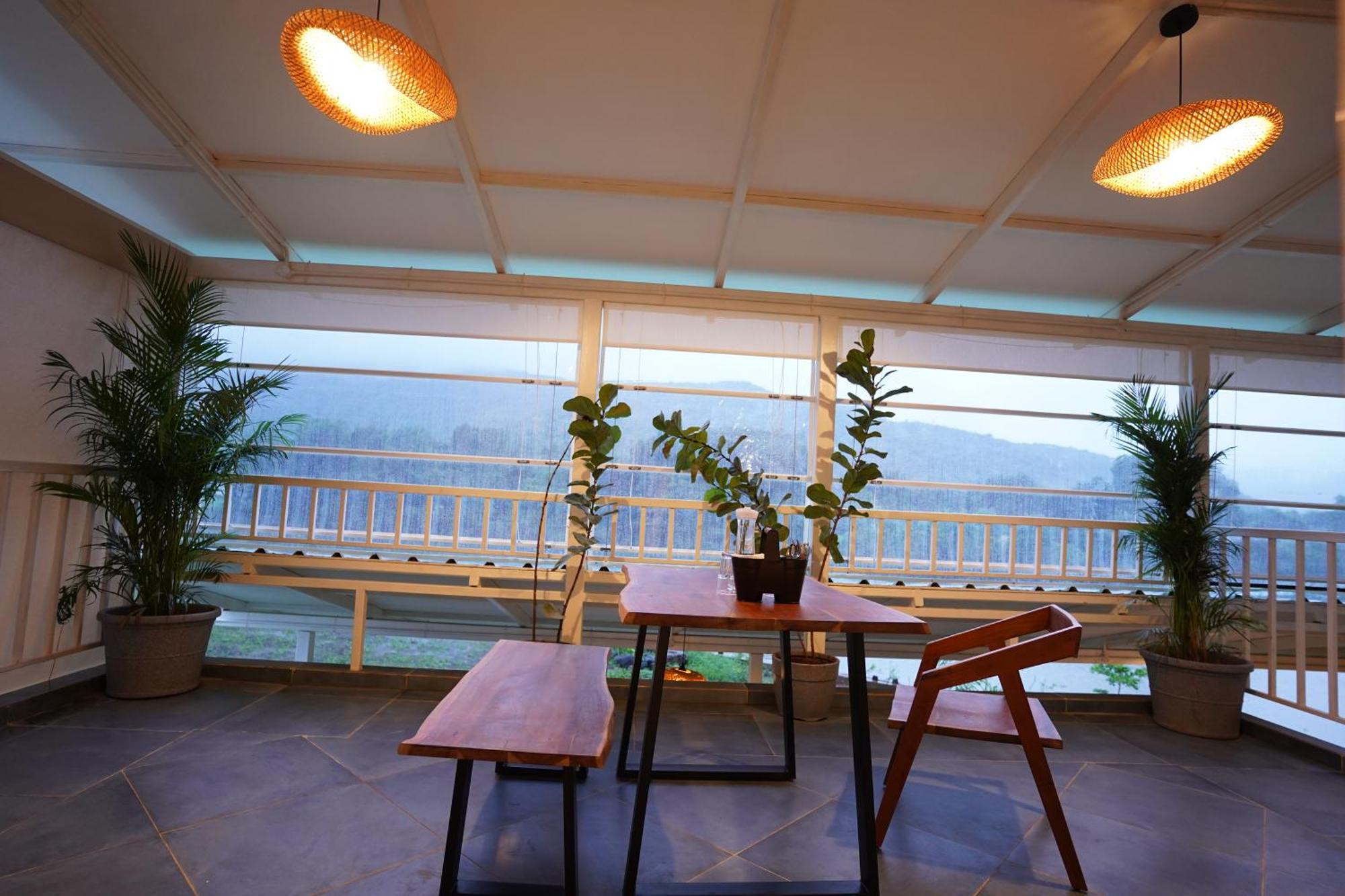 The Boat Club,Karjat Hotel Bagian luar foto