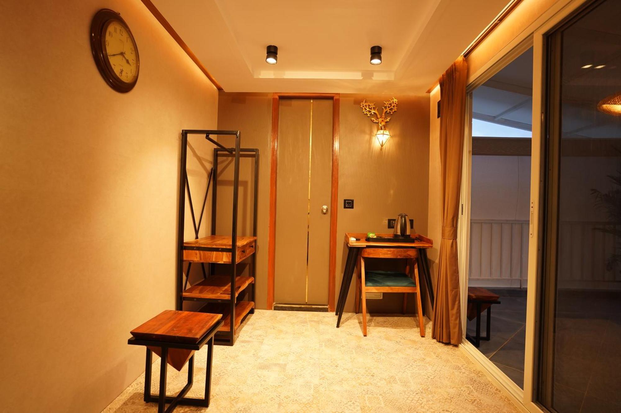 The Boat Club,Karjat Hotel Bagian luar foto