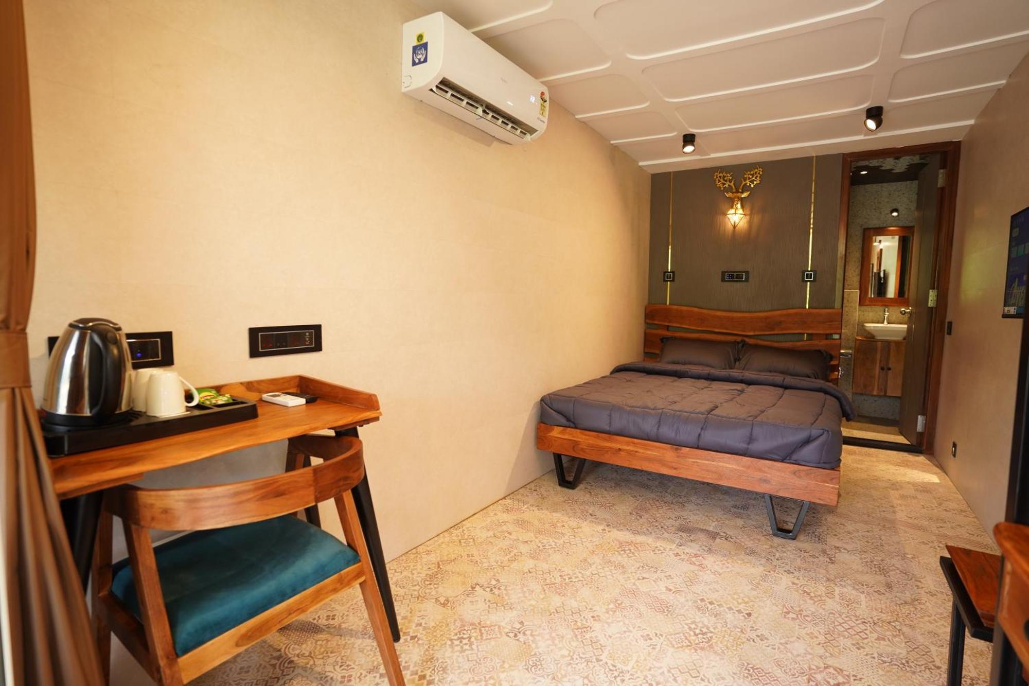 The Boat Club,Karjat Hotel Bagian luar foto